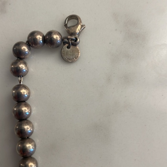 Graduated Ball Necklace - Picture 3 of 3